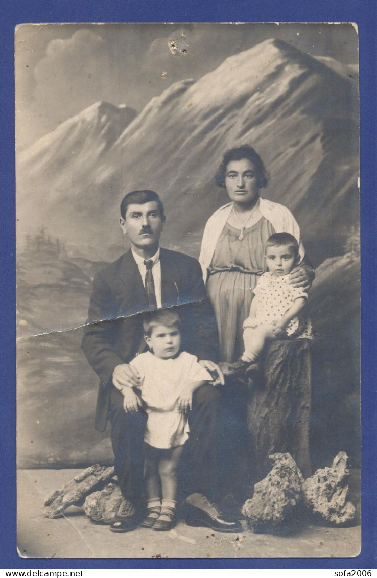 Carte Postale.Armenia. Alexandropol City.Armenian Family. - Fotografia