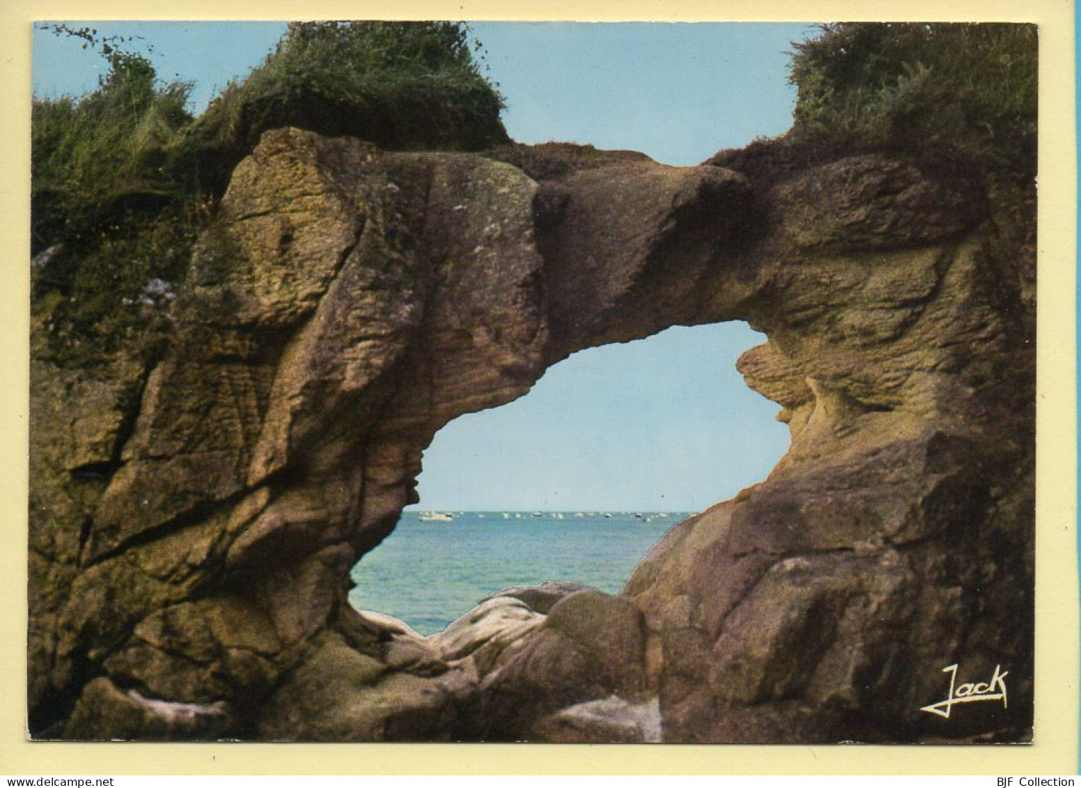 29. BEG MEIL – La Roche Percée / Couleurs De Bretagne (voir Scan Recto/verso) - Beg Meil