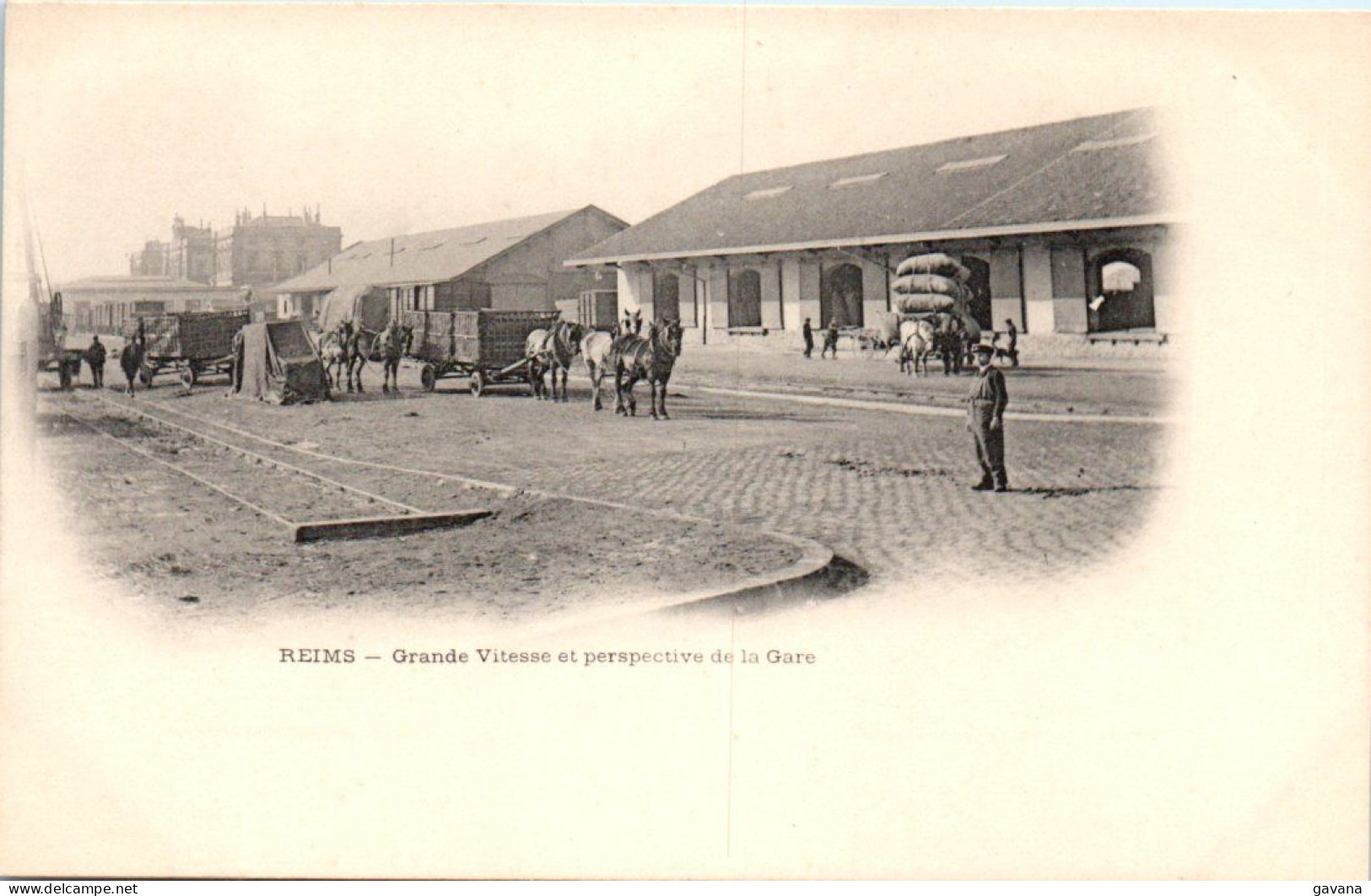 51 REIMS - Grande Vitesse Et Perspective De La Gare  - Reims