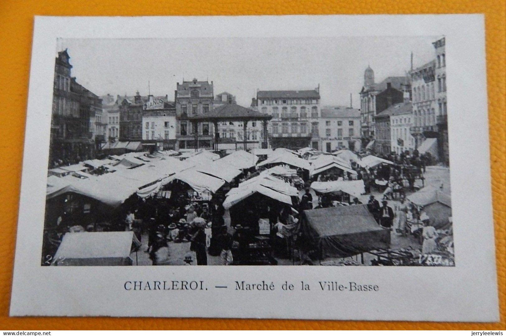 CHARLEROI   -  2 CARTES : Le Marché De La Ville Basse - Charleroi