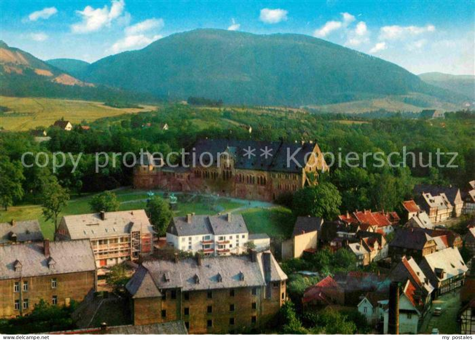 72622730 Goslar Blick Von Der Marktkirche Auf Die Kaiserpfalz Goslar - Goslar