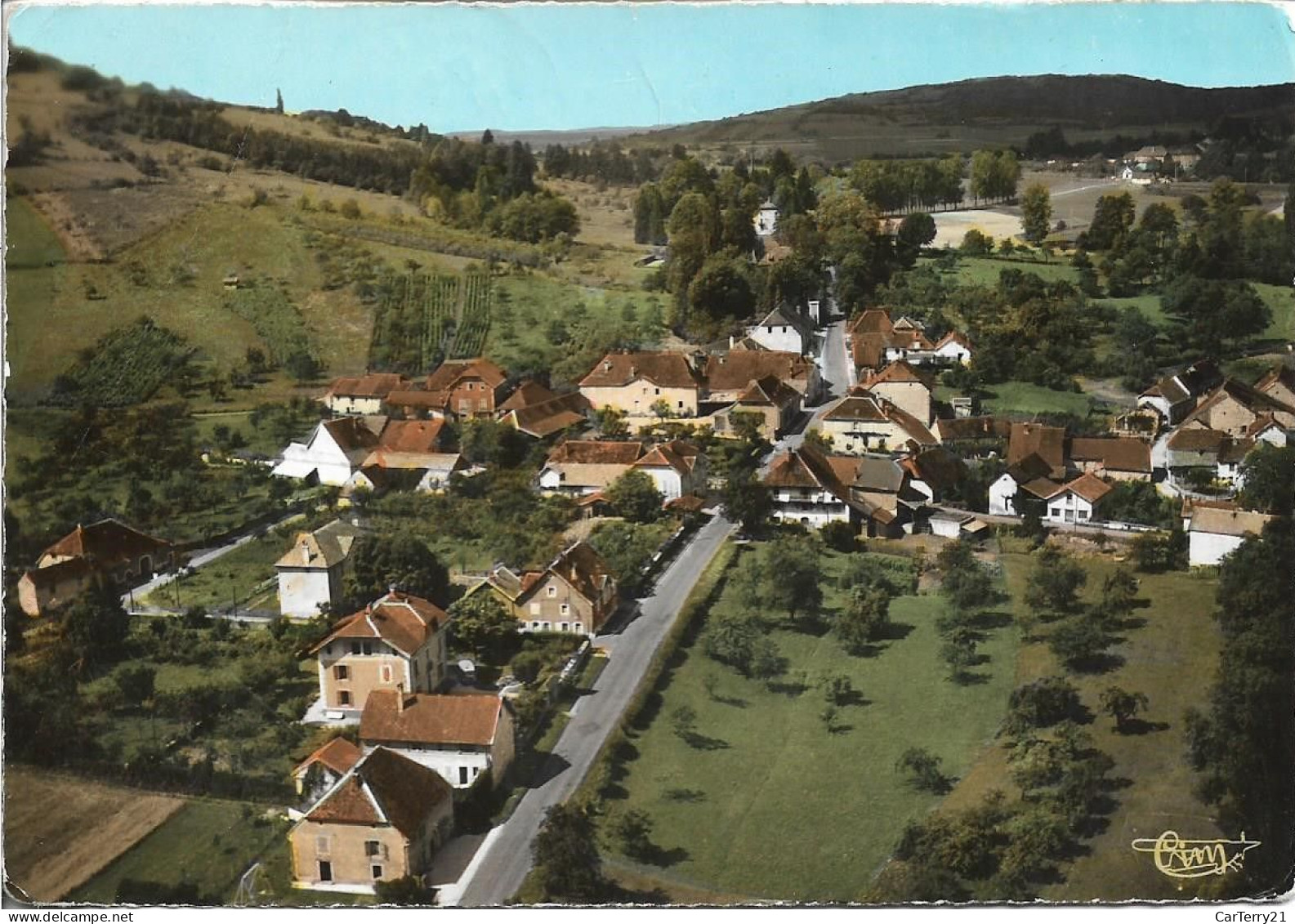 39. MARNOZ. VUE GENERALE AERIENNE. 1966. - Sonstige & Ohne Zuordnung