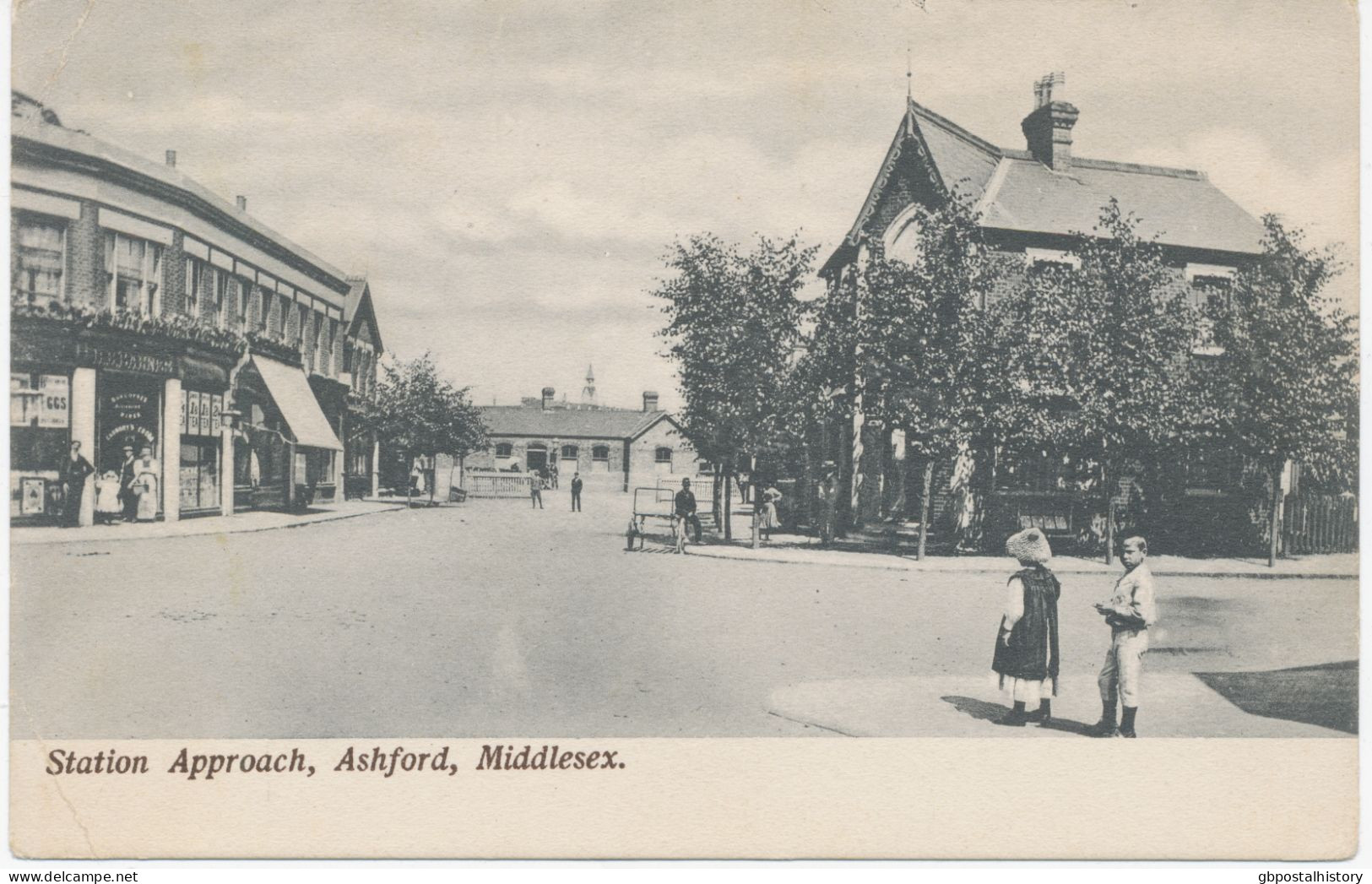 GB „ASHFORD-STATION / MIDDX“ (Middlesex Now Surrey – Since 1965) Double Circle 26mm On Superb Vintage Postcard (Station - Chemins De Fer & Colis Postaux