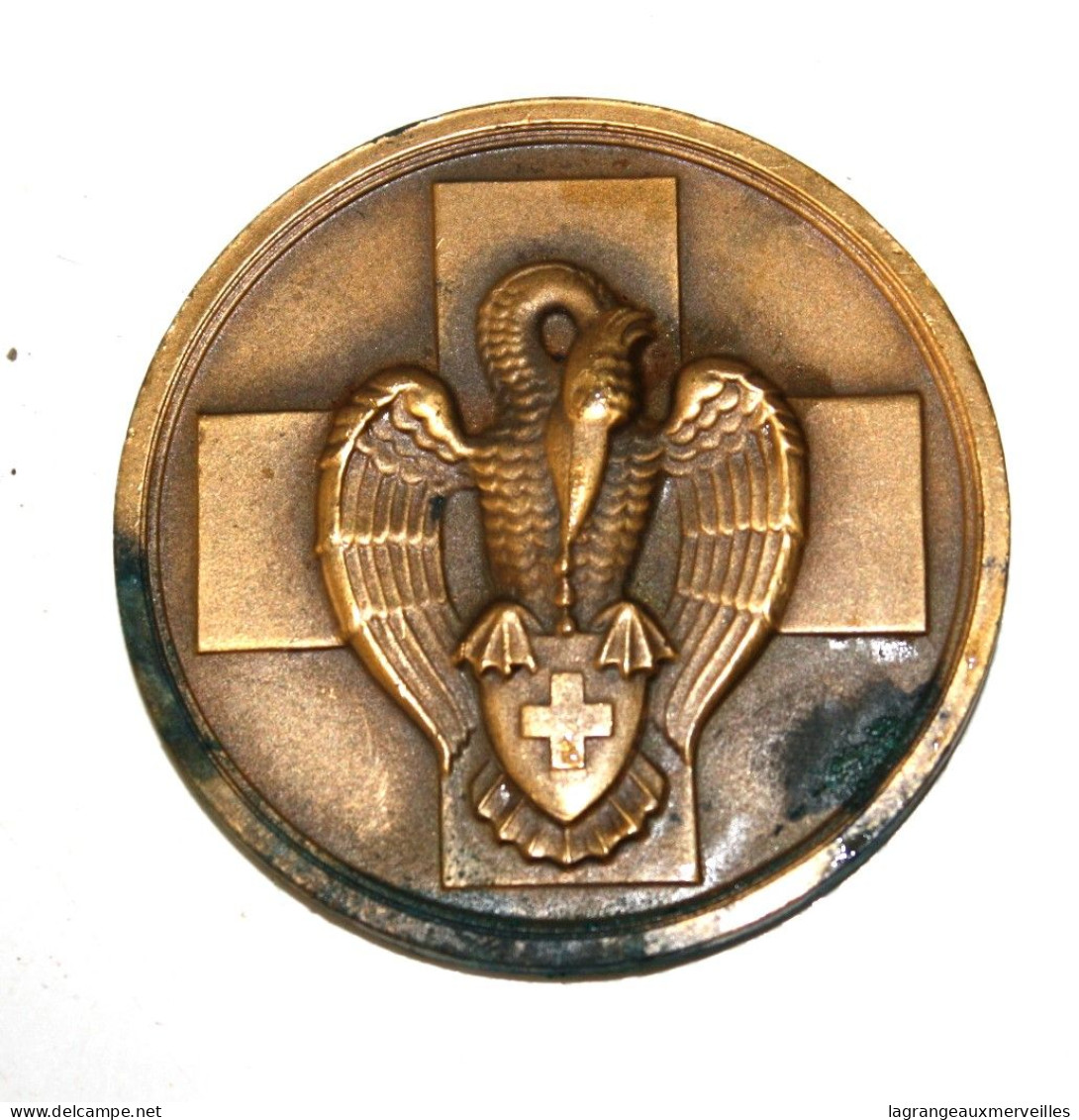 C280 Médaille De La Croix Rouge - Reconnaissance - Professionals / Firms