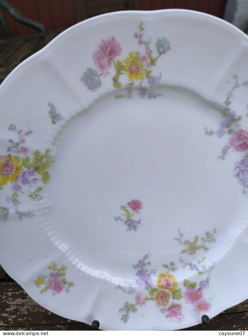 Charles  Ahrenfeldt six assiettes plates porcelaine de Limoges décor floral  vers 1900 n°2