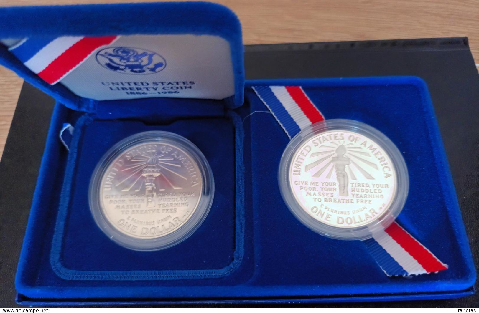 ESTUCHE CON 2 MONEDAS DE PLATA DE ESTADOS UNIDOS DE 1 DOLLAR DEL AÑO 1986 PROOF (SILVER-ARGENT) - Gedenkmünzen
