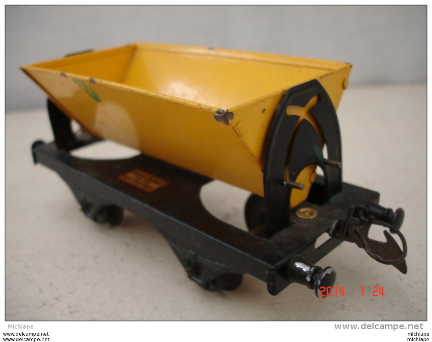 WAGON BENNE JAUNE HORNBY   ECARTEMENT O    TRES BON ETAT - Goederenwagons