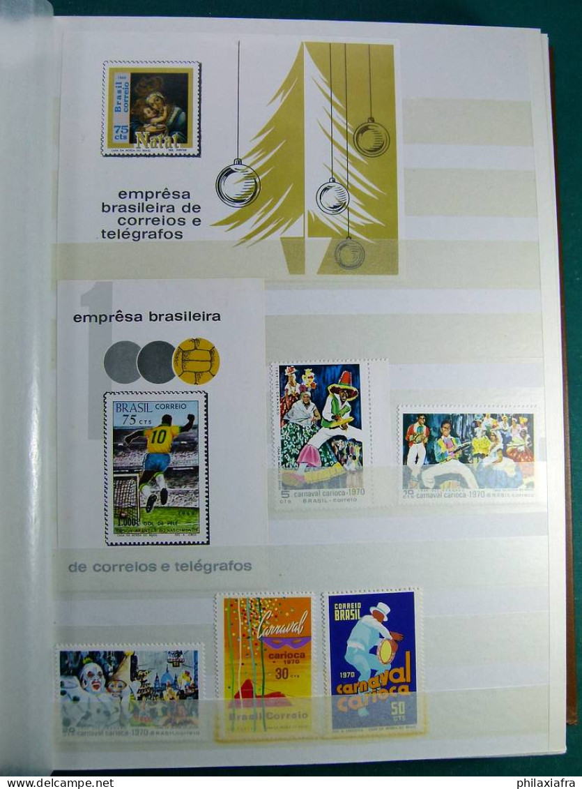 Collection Brésil, de 1967 à 1986, avec timbres neufs ** classificateur