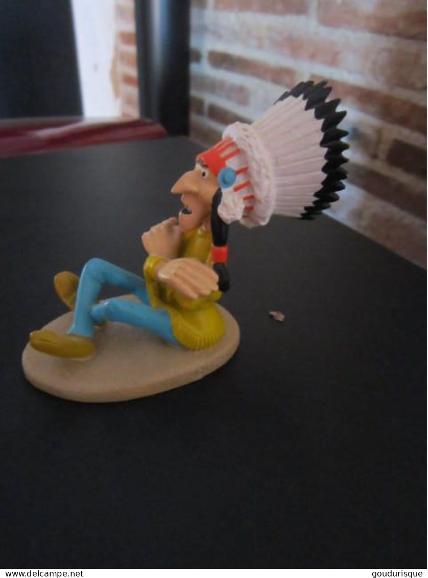 LUCKY LUKE  FIGURINE EN RESINE LE CHEF INDIEN   MORRIS - Lucky Luke