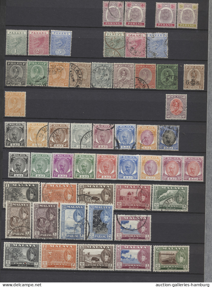 Malayan States: 1867-1961, Sammlung In Zwei Steckalben, Mit Den Allgemeinen Ausg - Federated Malay States