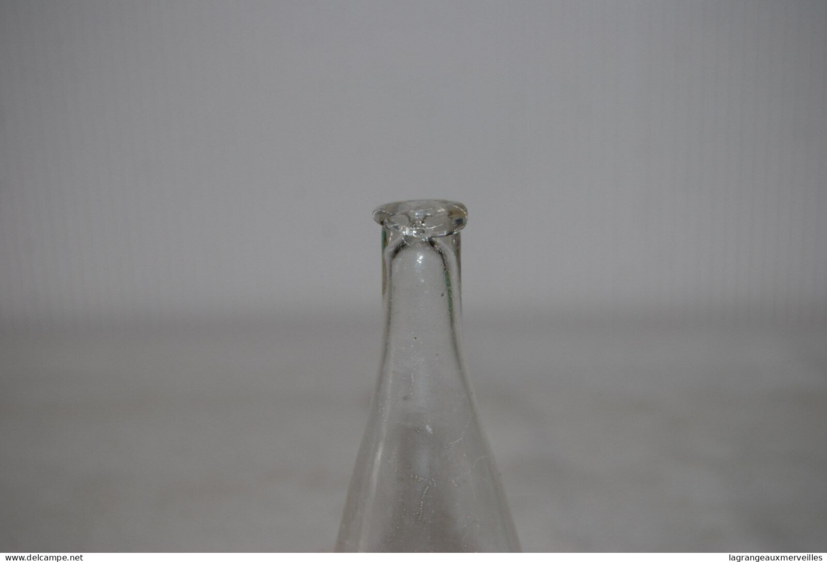 C182 Ancien Abreuvoir En Verre - 1970 80 - Glas & Kristall