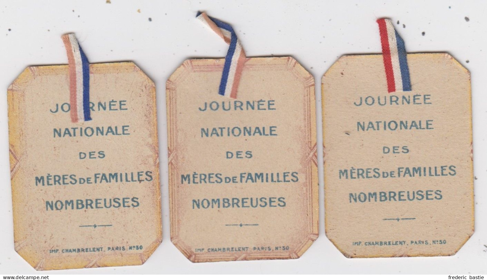 3 Insignes En Carton -  Journée Nationale Des Mères De Familles Nombreuses - Frankreich