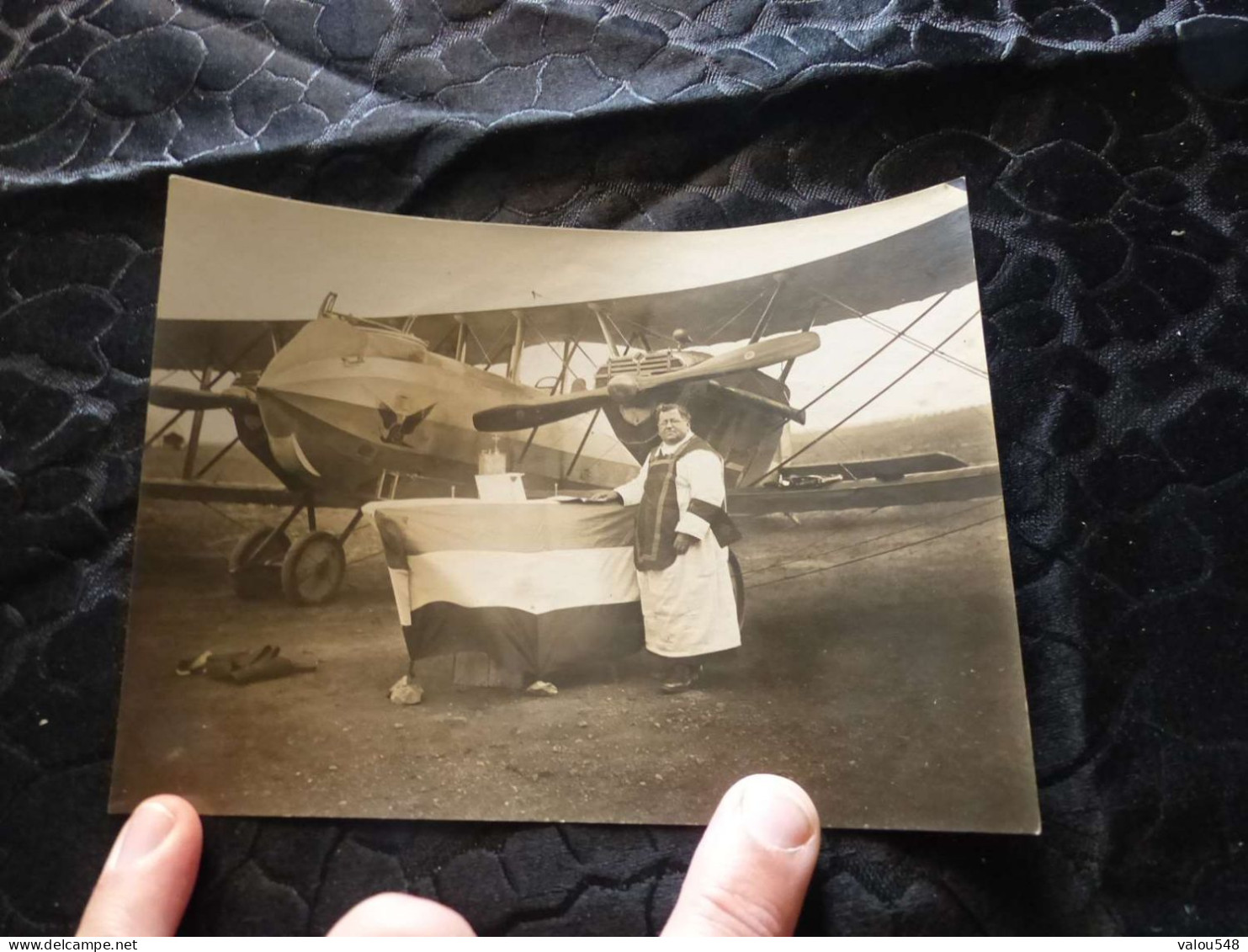 P-1372 , Photo, Avion Triplace Caudron R.4  , Bénédiction Du Prêtre Pour Son Vol. Circa 1920 - Aviation