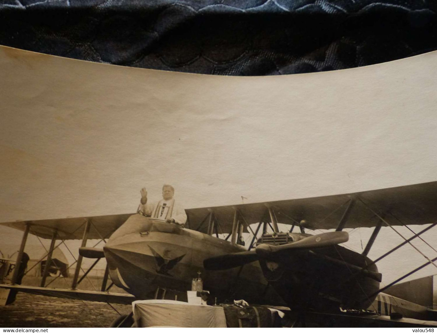 P-1373 , Photo, Avion Triplace Caudron R.4  , Bénédiction Du Prêtre Pour Son Vol. Circa 1920 - Aviation