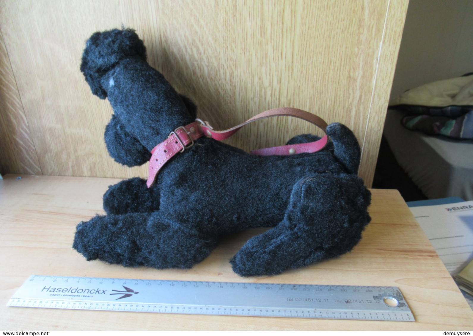 LADE  2000 -0606- Poedel, 1960. - Pluche Dier - 1960-1970 - Caniche - Animal En Peluche - 26 X 17 Cm - Other & Unclassified