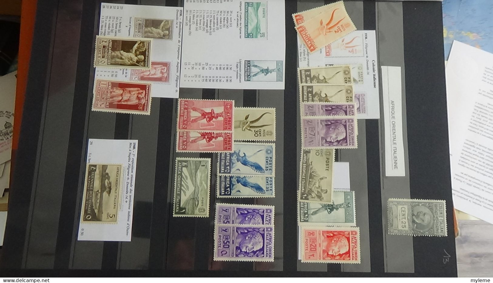 BJ30 Collection de timbres d'Italie avec notices explicatives.  A saisir !!!