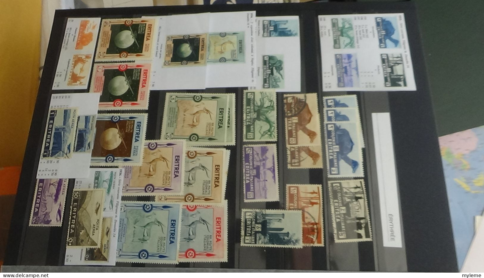 BJ30 Collection de timbres d'Italie avec notices explicatives.  A saisir !!!