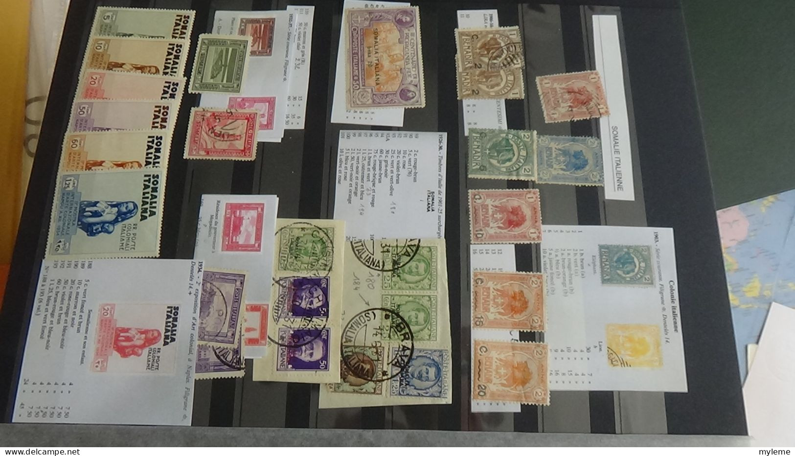 BJ30 Collection de timbres d'Italie avec notices explicatives.  A saisir !!!