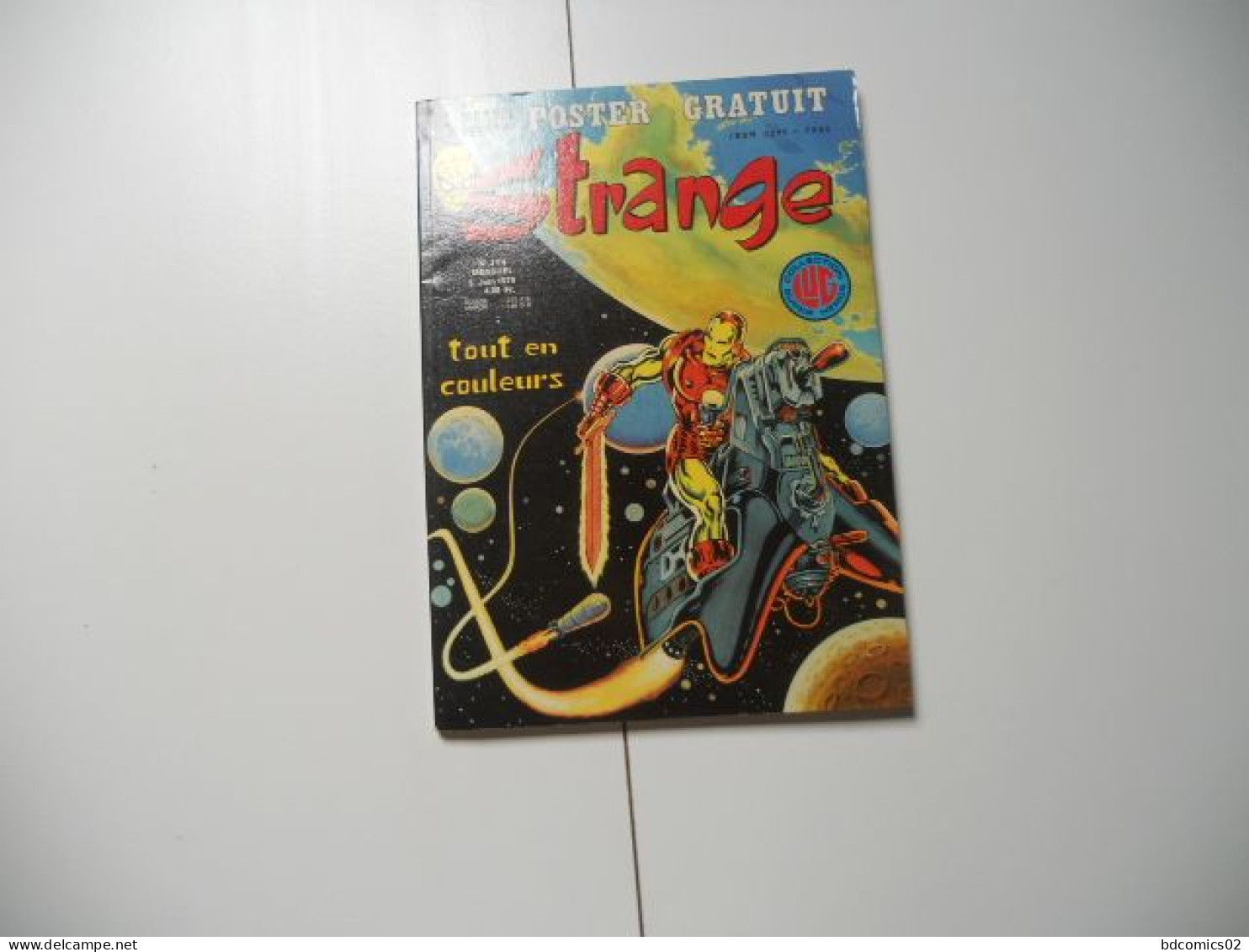 Strange Avec Poster Attaché N° 114 LUG  De Juin 1979 / TBE - Strange