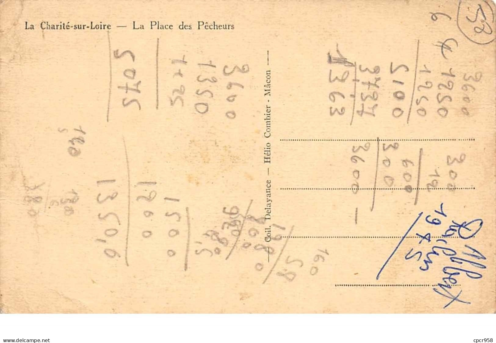 58. N° 100202 . La Charité Sur Loire . La Place Des Pêcheurs - La Charité Sur Loire