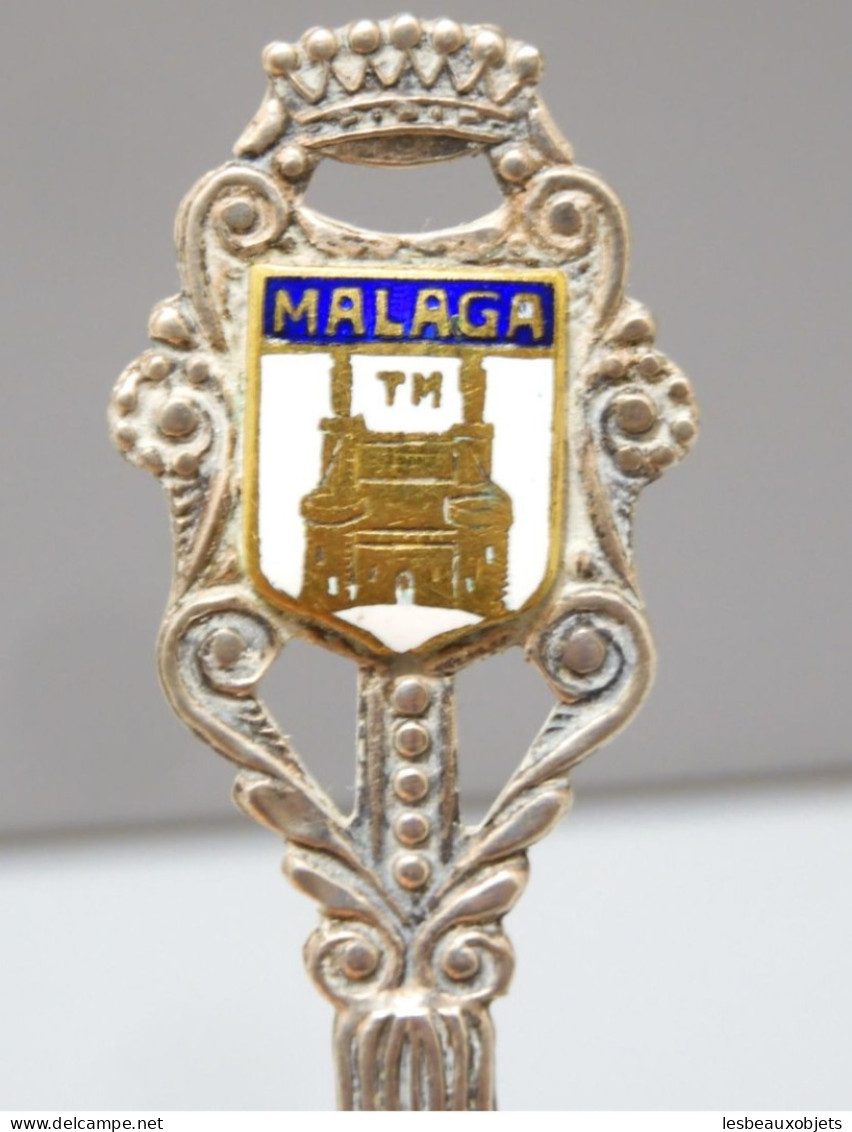 -ANCIENNE PETITE CUILLERE A MOUTARDE ARGENT BLASON émaillé MALAGA De Grenier      E - Zilverwerk