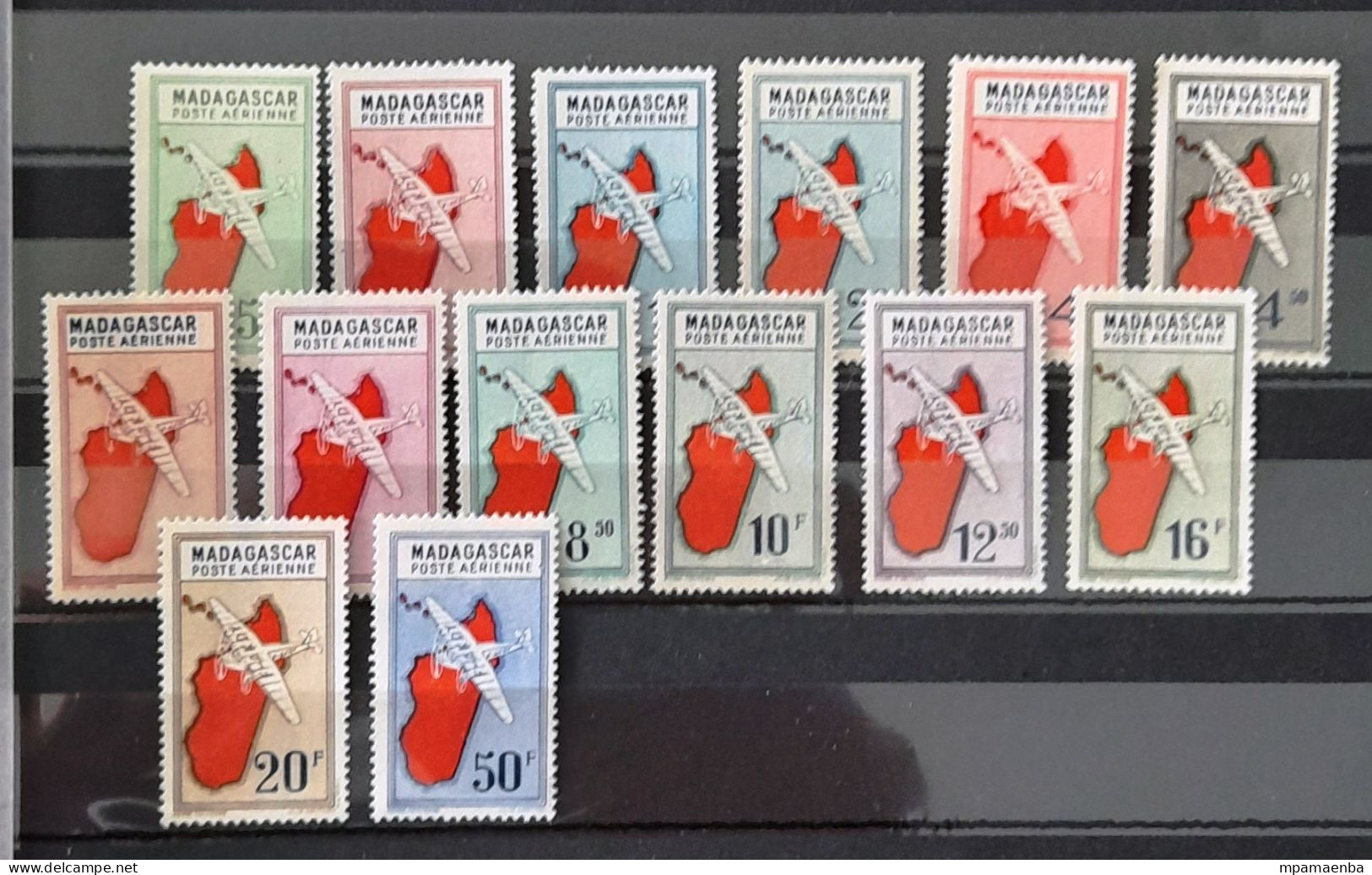 Réunion et Madagascar timbres neufs * * (MNH), une minorité d'oblitérés.