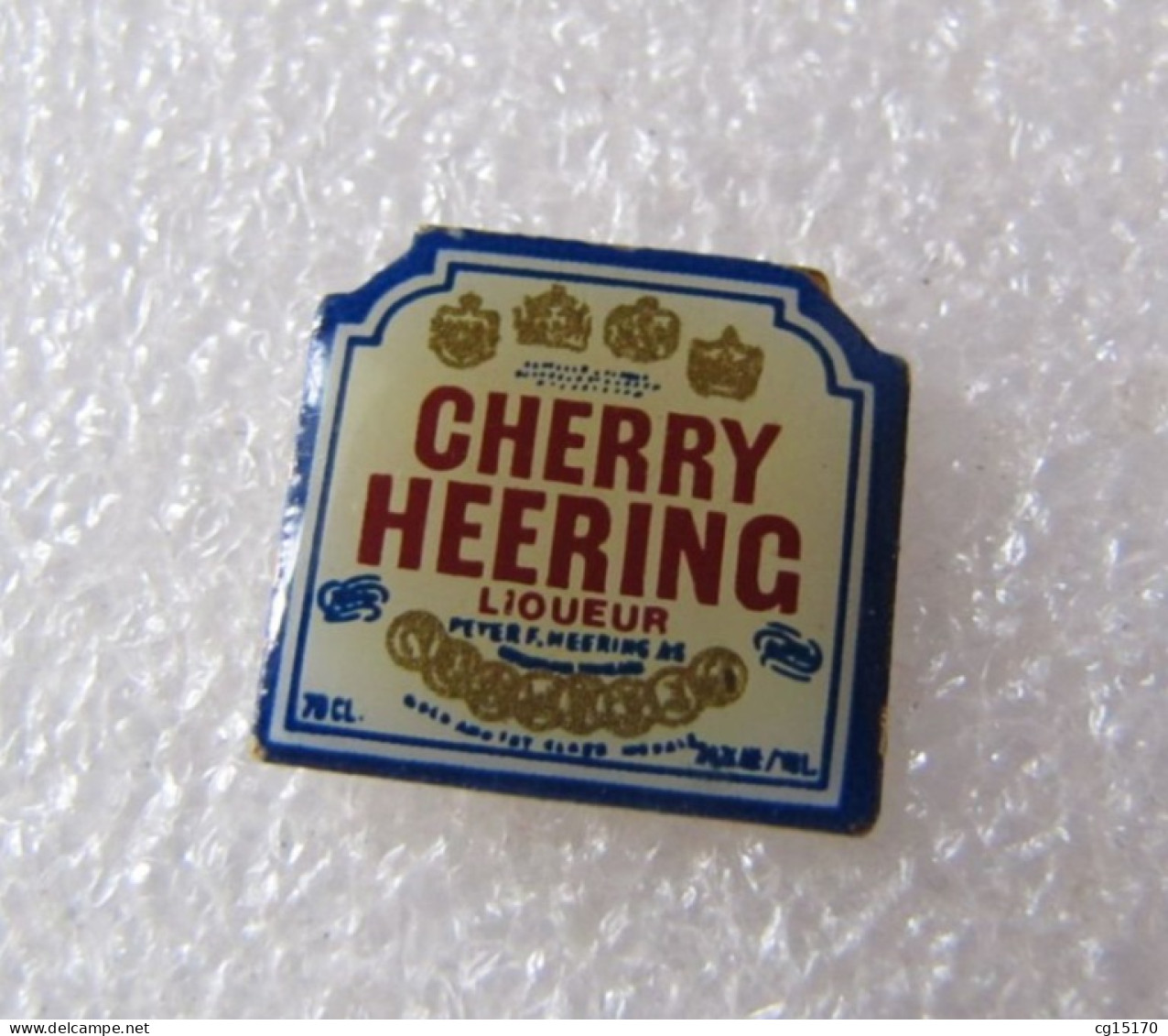 PIN'S   LIQUEUR  CHERRY  HEERING - Bebidas