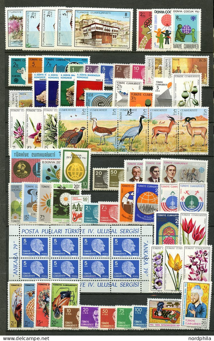 TÜRKEI 1769-2864 , Türkei 1960/1989, Sammlung ab Nr. 1769 bis Nr. 2864, alle Marken und Blocks postfrisch. Die Jahrgänge
