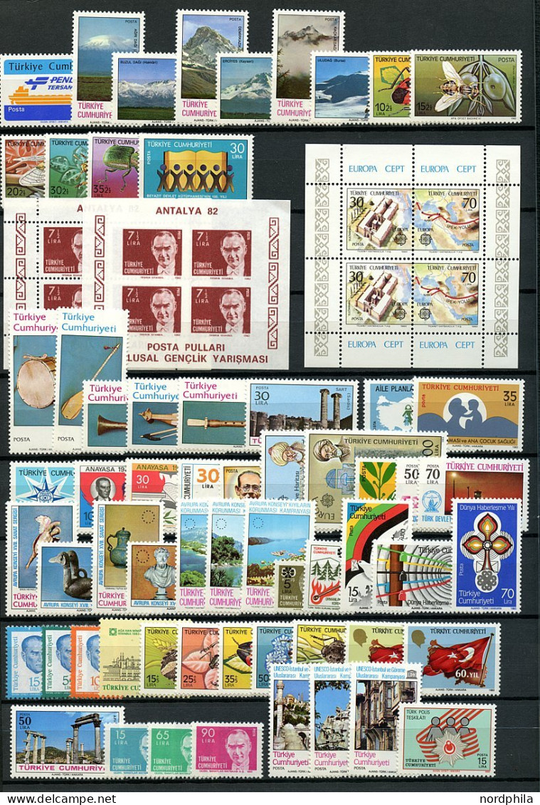 TÜRKEI 1769-2864 , Türkei 1960/1989, Sammlung ab Nr. 1769 bis Nr. 2864, alle Marken und Blocks postfrisch. Die Jahrgänge