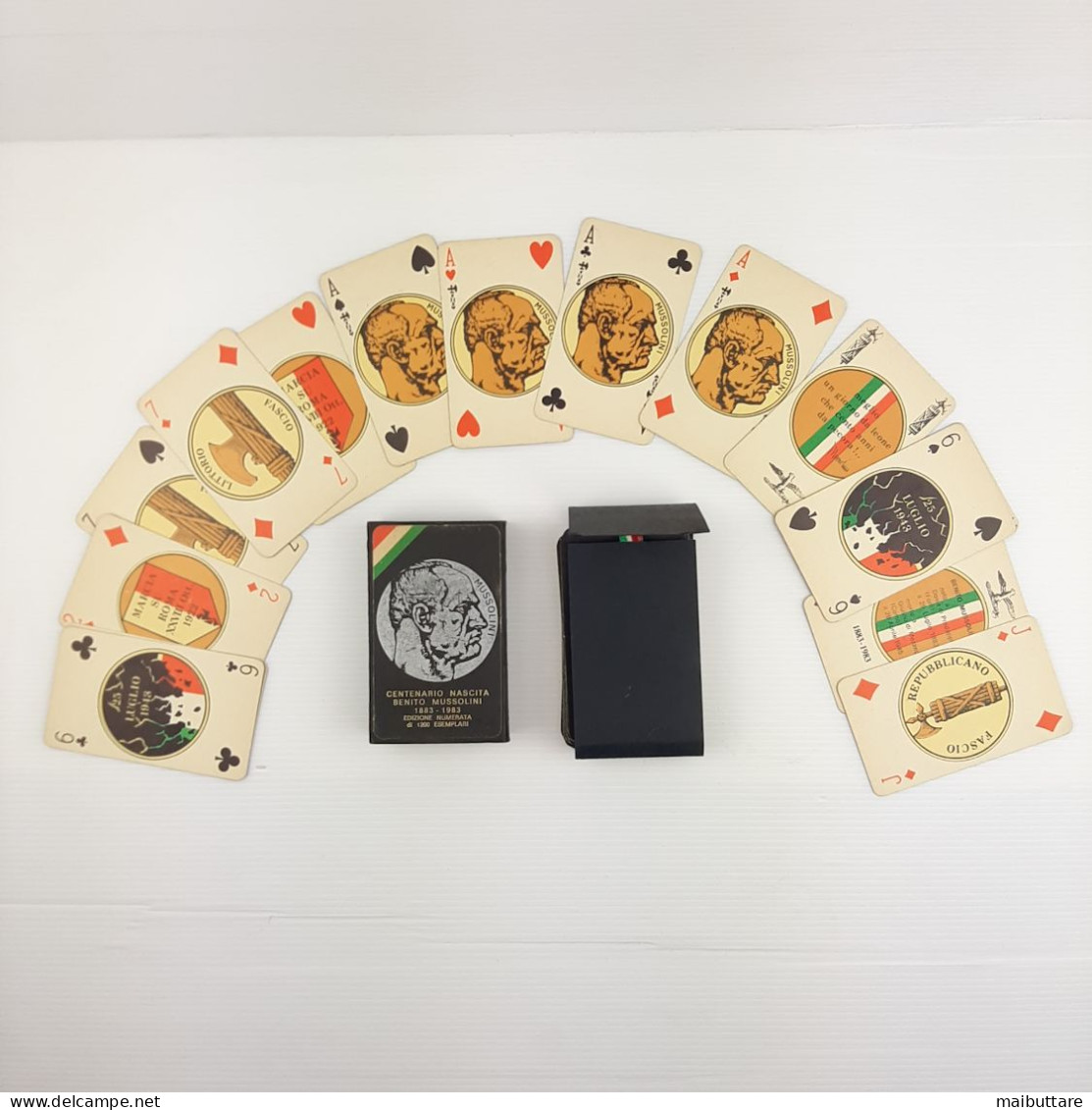 Carte Da Gioco Mussolini Centenario Della Nascita 1883-1983 Piquadro Original PLAYING CARDS Edizione Numerata 638 Di 120 - Kartenspiele (traditionell)