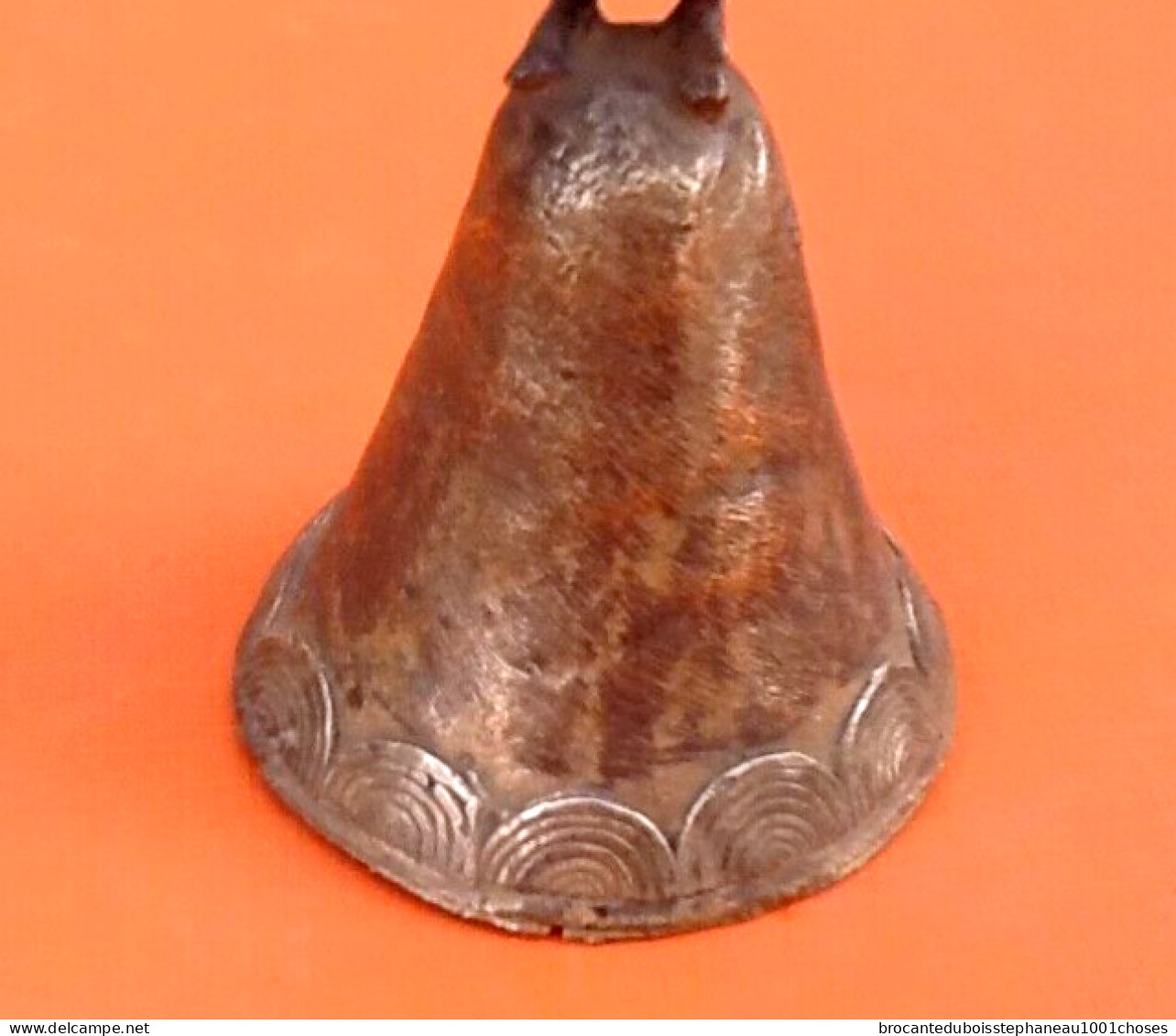 Art Africain Tribal Ancienne cloche à main en bronze Musicien Aka Ashanti