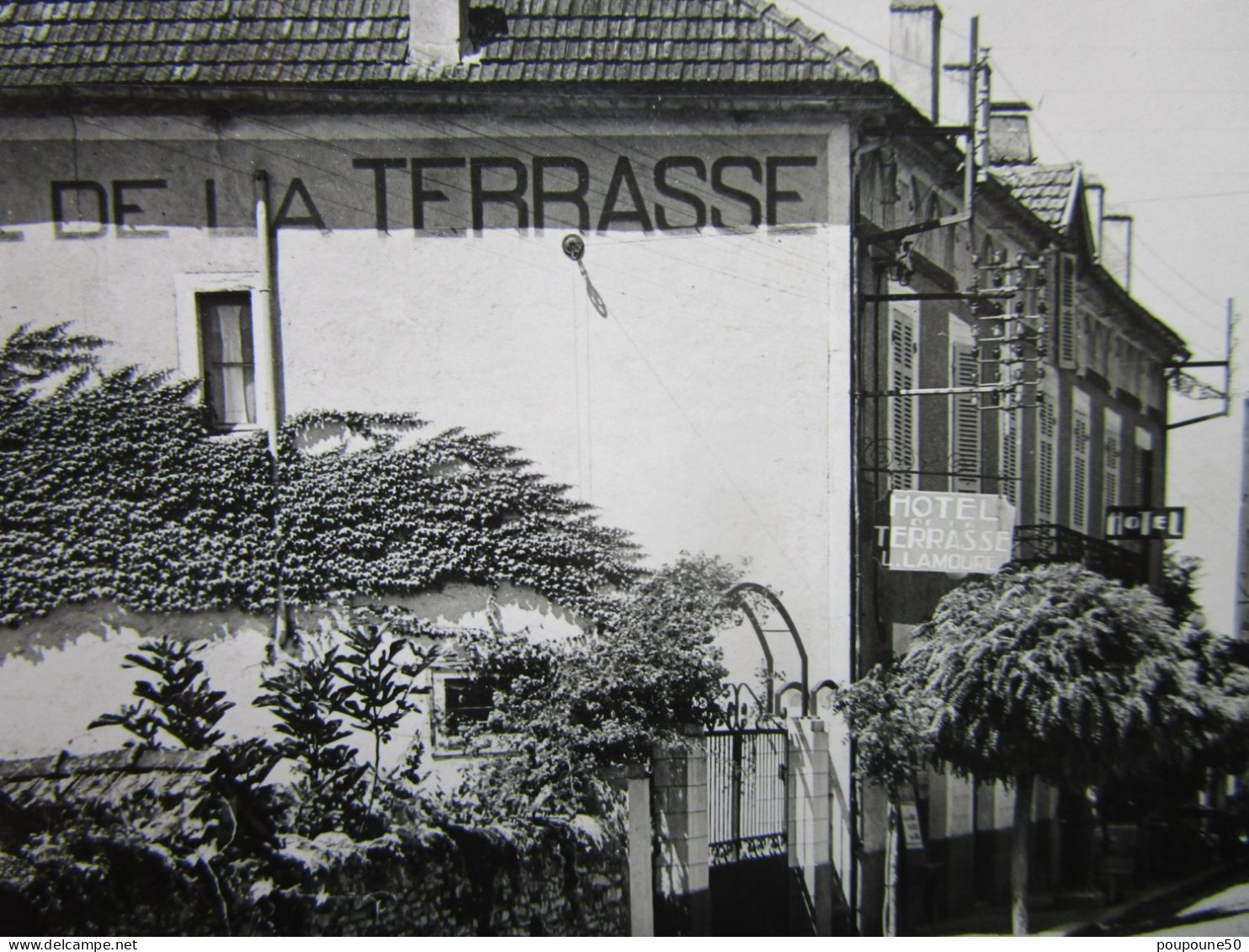 CPA 46 Lot PRAYSSAC Prés Cahors - Hôtel De La Terrasse  - Voitures  Renault Juvaquatre  Simca 6  1950 - Cahors