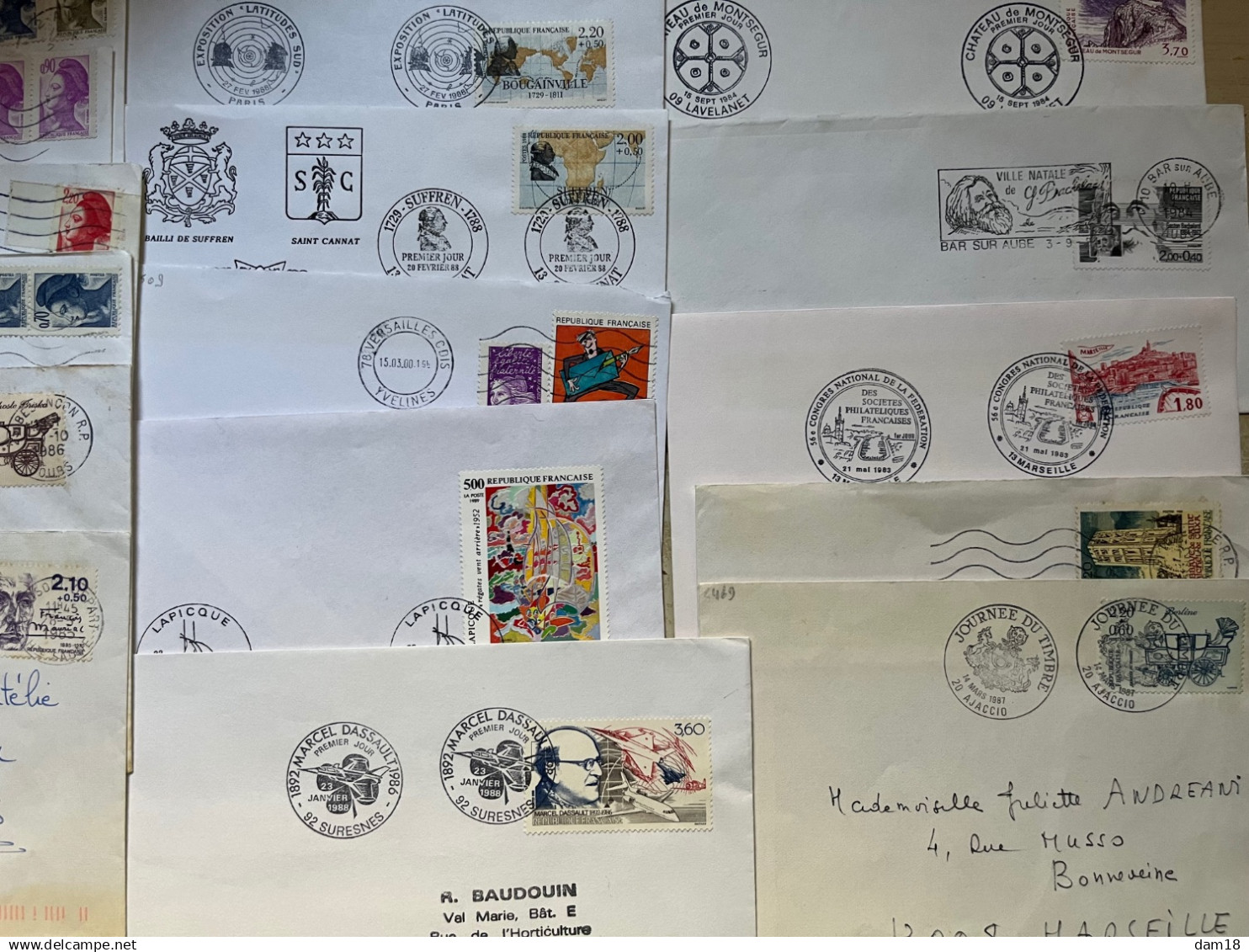 FRANCE LOT DE 21 ENVELOPPES ENTIERES 1980-89 DONT CACHETS SPECIAUX FDC..TIMBRES COMMEMORATIFS - Storia Postale