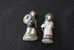 2 FEVES -FIGURINES - PETITS OBJETS DE VITRINE OU DECORATION POUR LA CRECHE -COUPLE - Santons