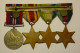 Grande-Bretagne Great Britain Lot Of 4 Medals + Miniatures : ATLANTIC STAR / AFRICA STAR / 1939 - 1945 STAR /  WAR MEDAL - Groot-Brittannië