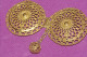 BOUTON BROCHE ATTACHE De  CAPELINE DENTELLE METAL Doré Et GRELOT - Boutons De Col /de Manchettes