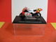 MOTO 1/24 > Yamaha YZR 500 Wayne Rainer 1991 (sous Vitrine) - Motorcycles