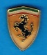 1 PIN'S //   ** LOGO ** FERRARI** - Ferrari