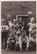 Foto Altes Ehepaar Mit Vielen Kleinkindern - 1948 - 8*5cm (53838) - Ohne Zuordnung