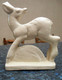 ANTIQUE ART DECO BICHE CERAMIQUE MONOCHROME BLANCHE * HINDE In ANTIEK KERAMIEK Statue ? Fontinelle Dax Lejean Boch? Z485 - Sonstige & Ohne Zuordnung