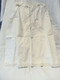 Delcampe - Petite Robe Blanche Enfant - Devait Etre De Bapteme - Sans Manches - - Other & Unclassified