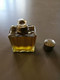 Flacon Ancien De Parfum Ou Eau De Toilette De Voyage Plein Non Identifié Environ 50ml - Miniaturen (zonder Doos)