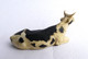 FIGURINE CLAIRET  - ANIMAUX ANIMAL DE LA FERME -  VACHE COUCHEE Réf 33 1954 - Other & Unclassified