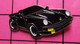 1121 Pin's Pins / Beau Et Rare / THÈME : AUTOMOBILES / PETIT CABRIOLET POSRCHE 911 NOIR Par EDITIONS ATLAS - Porsche