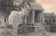 Cambodge      Angkor    Péristyle Central De L'enceinte Extérieure  (voir Scan) - Cambodge