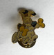 RARE PIN'S CORNER ASTERIX IDEFIX Avec Un Os - Pins