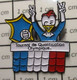 710a Pin's Pins / Beau Et Rare / THEME : SPORTS / VOLLEY-BALL TQO POULET TRICOLORE TOURNOI QUALIFICATION OLYMPIQUE - Volleyball