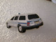 PIN'S    FORD  SIERRA  BREAK  2.0 CL  GENDARMERIE  LUXEMBOURG Email Grand Feu  DEHA - Ford