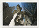 AK 057530 USA - New York City - Dubuffet-Skulptur Auf Der Chase Manhattan Plaza - Plaatsen & Squares
