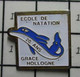 1416a Pin's Pins / Beau Et Rare / THEME : SPORTS / DAUPHIN ECOLE DE NATATION GRACE HOLLOGNE Région Wallonne LIEGE - Swimming